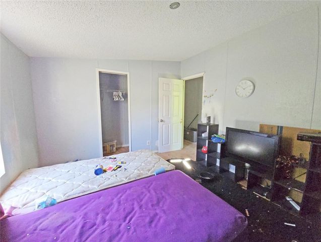 9090 SALEM ROAD, St Cloud, FL 34773