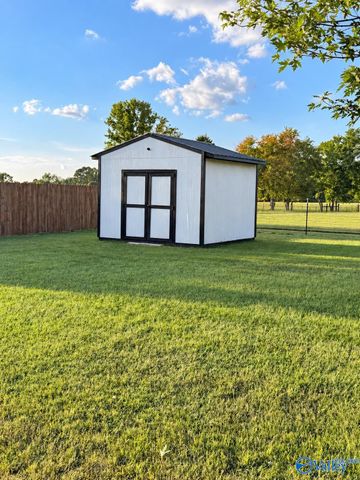 26805 Thach Road, Athens, AL 35613