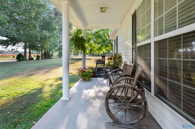 26805 Thach Road, Athens, AL 35613