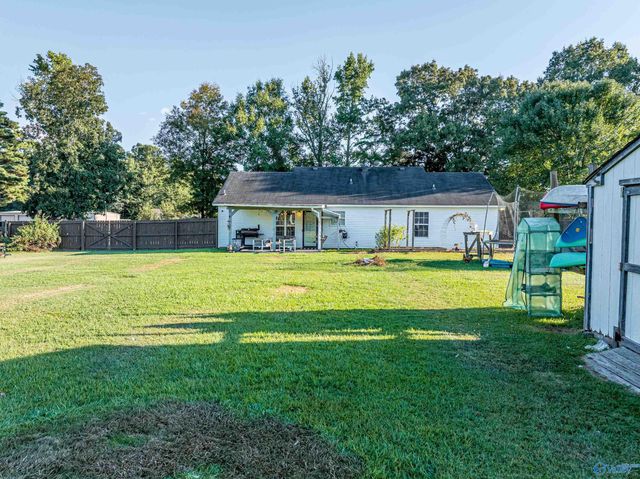 26805 Thach Road, Athens, AL 35613