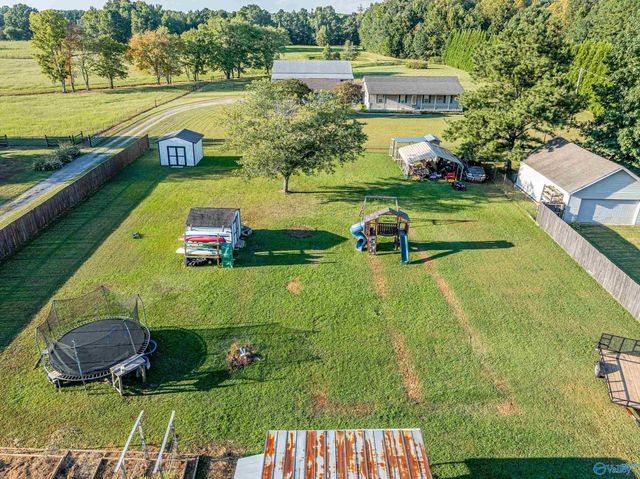 26805 Thach Road, Athens, AL 35613