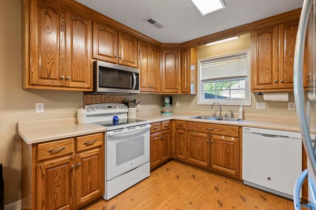 26805 Thach Road, Athens, AL 35613