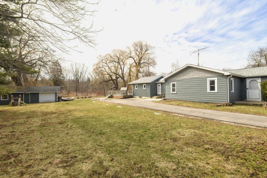 2605 St Ritas ROAD, Racine, WI 53404