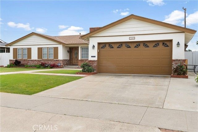 1040 E Del Mar, Orange, CA 92865