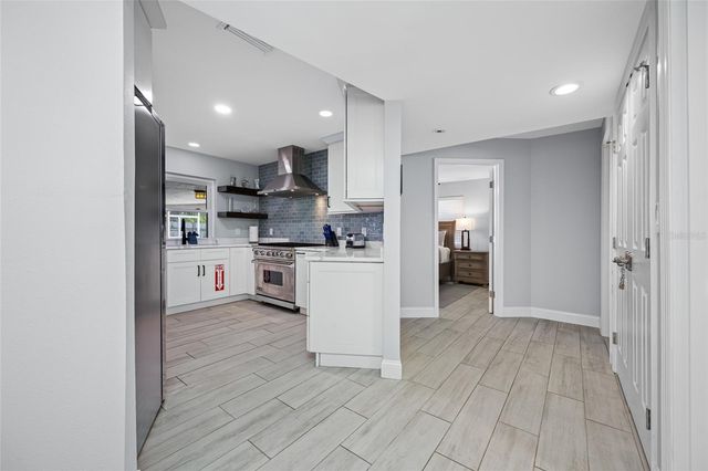 1862 DEL ROBLES DRIVE, Clearwater, FL 33764