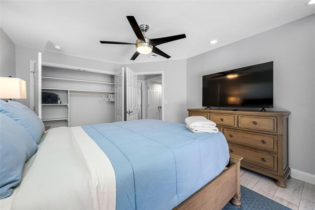 1862 DEL ROBLES DRIVE, Clearwater, FL 33764