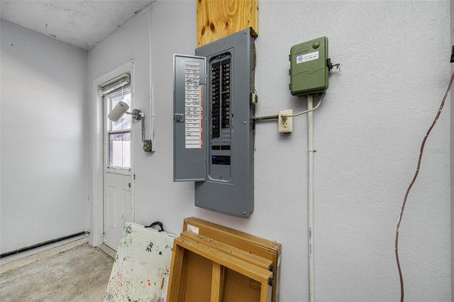 1862 DEL ROBLES DRIVE, Clearwater, FL 33764