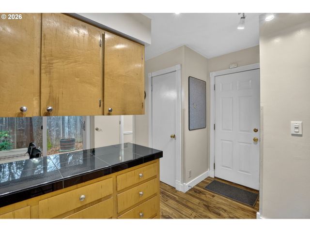 19138 PILKINGTON Rd, Lake Oswego, OR 97035