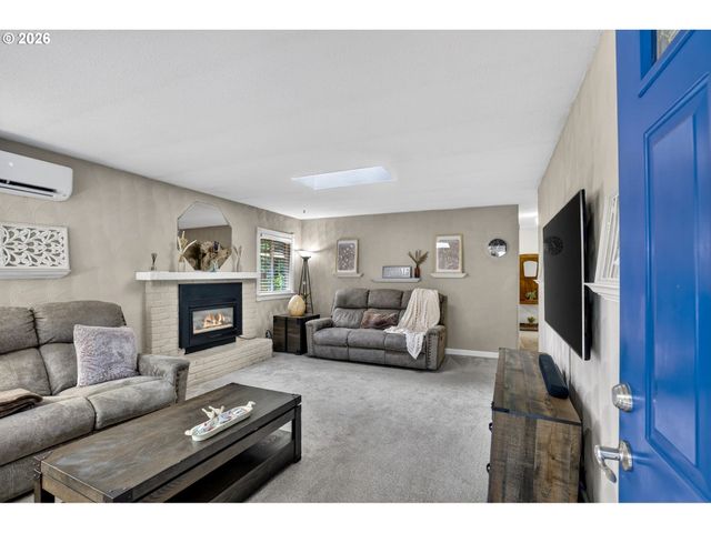 19138 PILKINGTON Rd, Lake Oswego, OR 97035