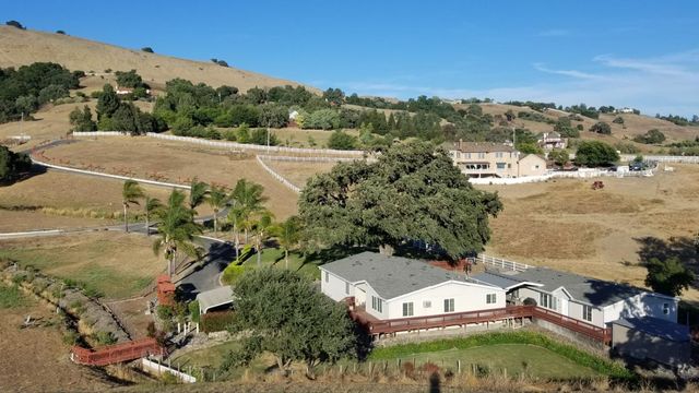 2580 Bridle Path Drive, Gilroy, CA 95020