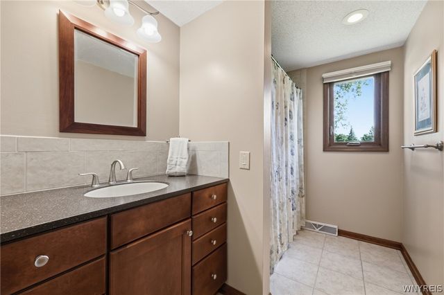 8 Sable Run, Amherst, NY 14051