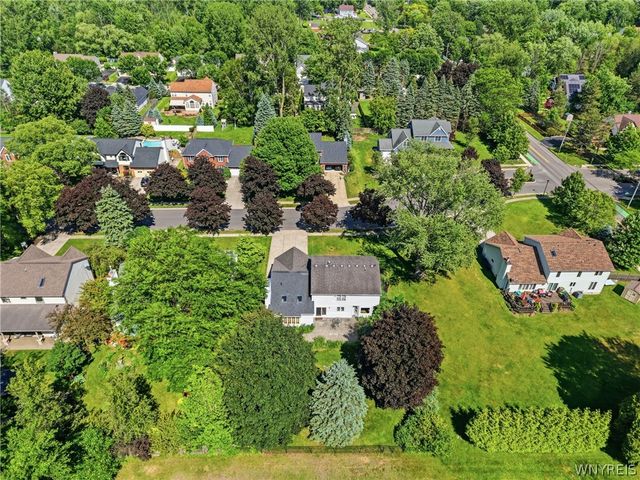 8 Sable Run, Amherst, NY 14051