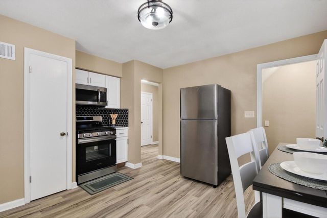 3015 N 75th STREET, Milwaukee, WI 53210