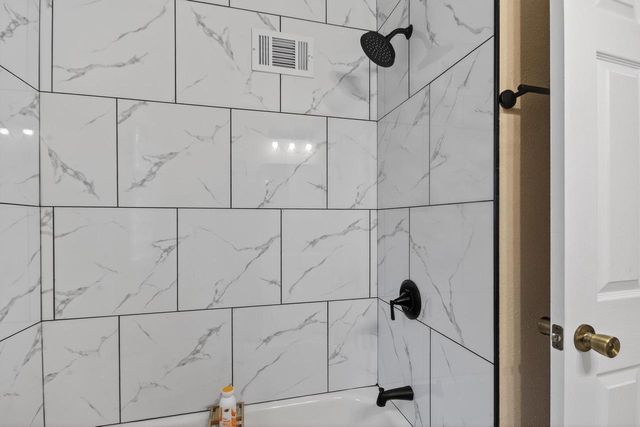 3015 N 75th STREET, Milwaukee, WI 53210