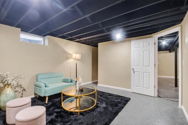 3015 N 75th STREET, Milwaukee, WI 53210