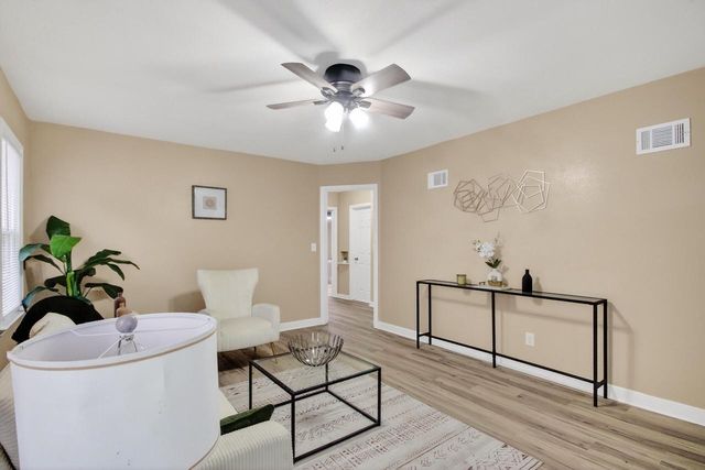 3015 N 75th STREET, Milwaukee, WI 53210