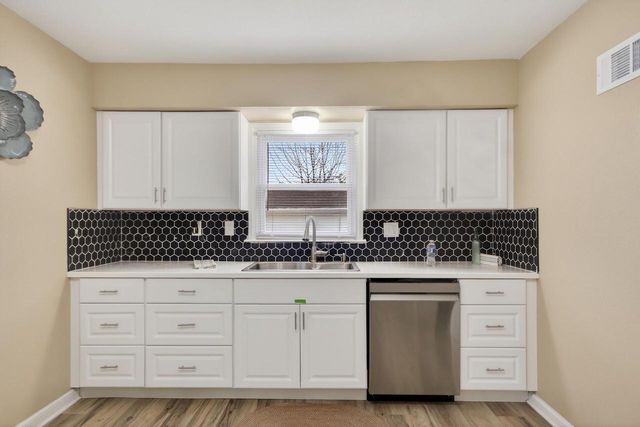 3015 N 75th STREET, Milwaukee, WI 53210