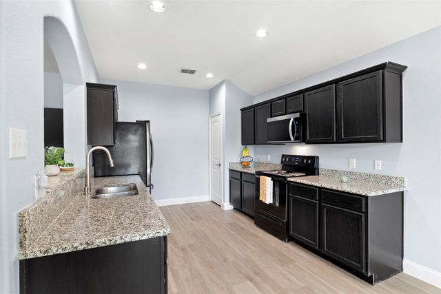 1318 Exeter Avenue, Dallas, TX 75216