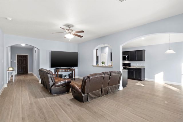 1318 Exeter Avenue, Dallas, TX 75216