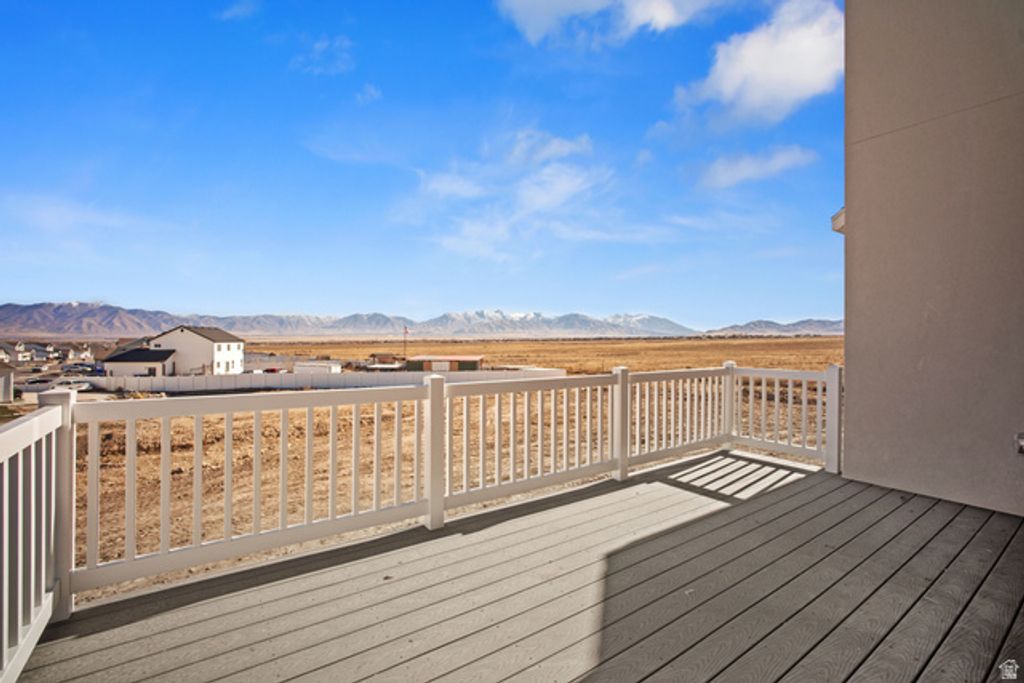 Image 14 of property listing at 677 S MAXWELL DR #604, Grantsville, UT 84029
