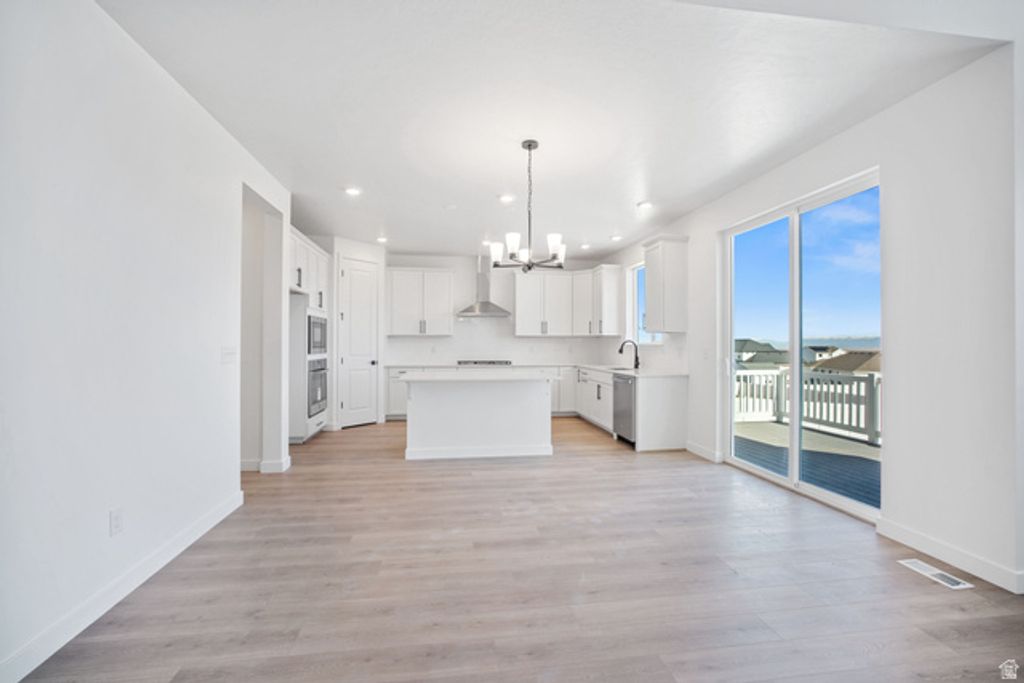 Image 3 of property listing at 677 S MAXWELL DR #604, Grantsville, UT 84029