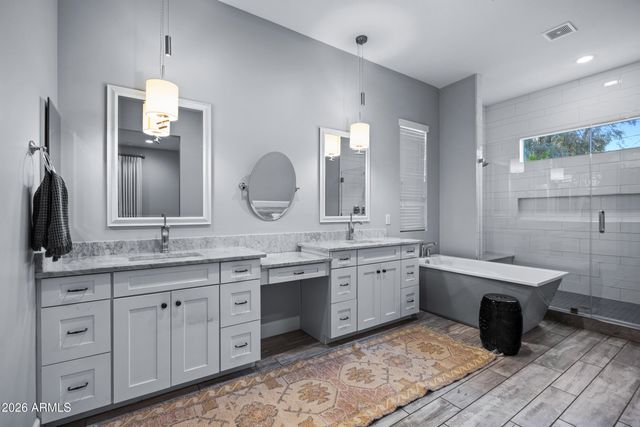 3550 E OREGON Avenue, Phoenix, AZ 85018