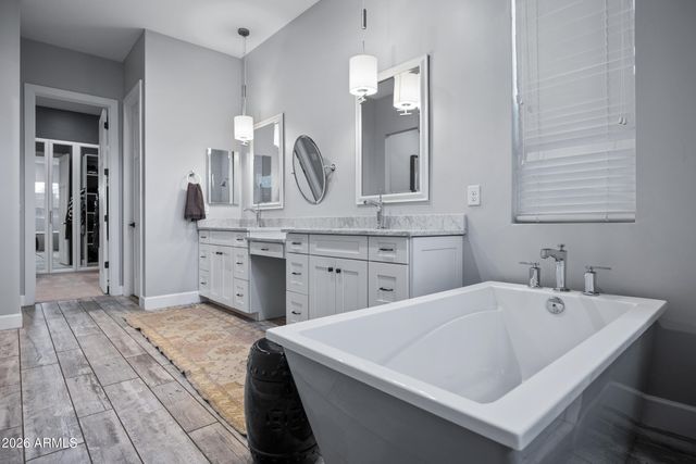 3550 E OREGON Avenue, Phoenix, AZ 85018