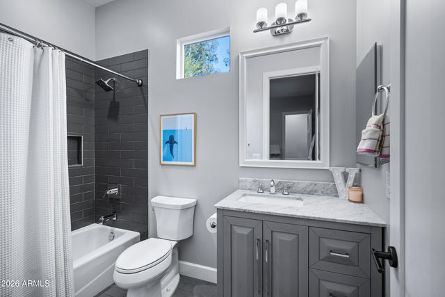 3550 E OREGON Avenue, Phoenix, AZ 85018