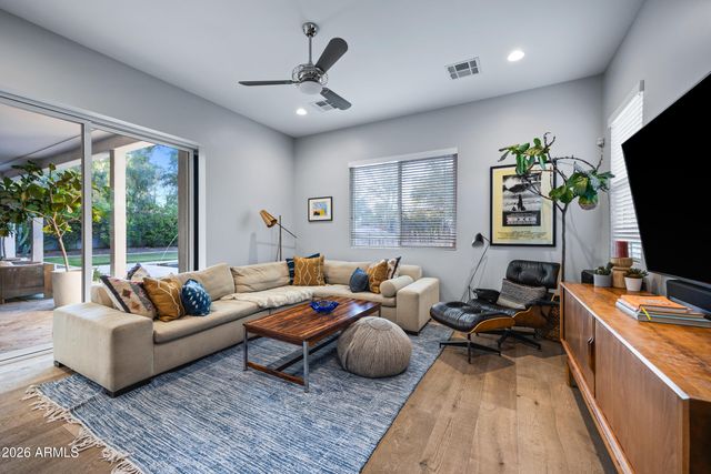 3550 E OREGON Avenue, Phoenix, AZ 85018