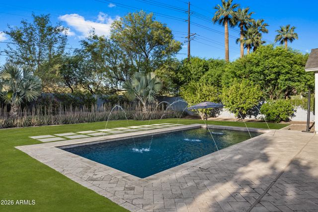 3550 E OREGON Avenue, Phoenix, AZ 85018