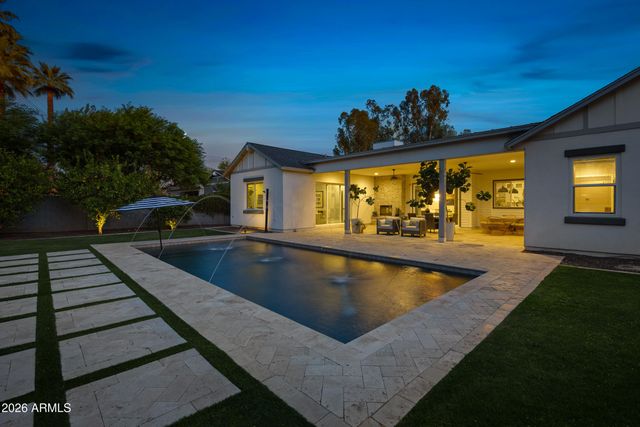 3550 E OREGON Avenue, Phoenix, AZ 85018