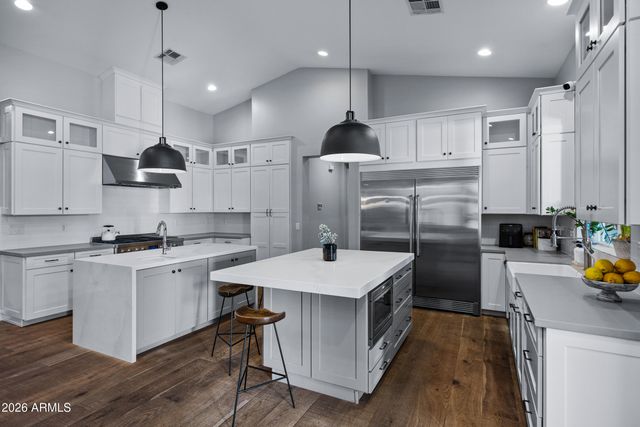 3550 E OREGON Avenue, Phoenix, AZ 85018