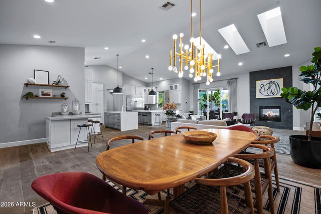 3550 E OREGON Avenue, Phoenix, AZ 85018