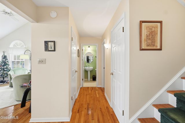 138 Killarney Drive, Niskayuna, NY 12309