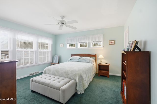 138 Killarney Drive, Niskayuna, NY 12309