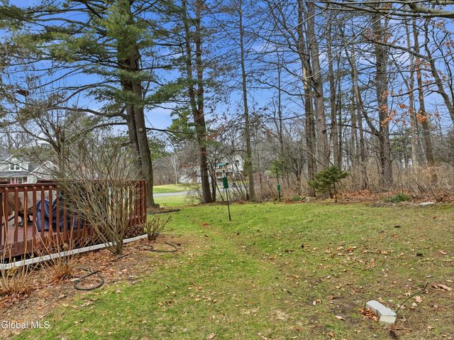 138 Killarney Drive, Niskayuna, NY 12309