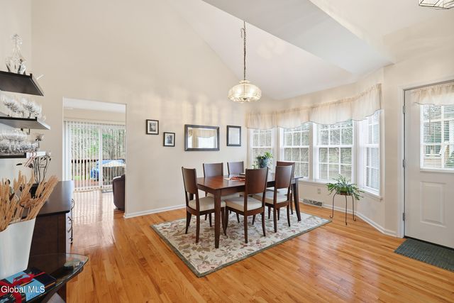 138 Killarney Drive, Niskayuna, NY 12309