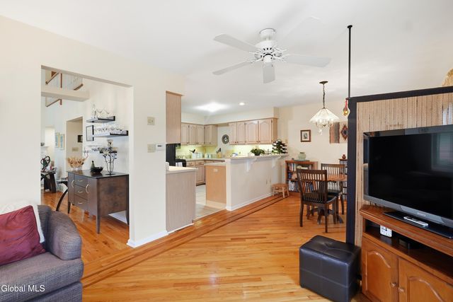 138 Killarney Drive, Niskayuna, NY 12309