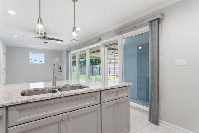 4336 Ashland Street, Lake Charles, LA 70605