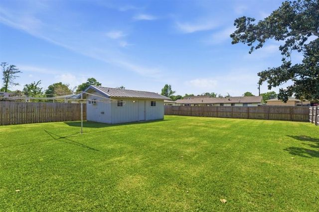 4336 Ashland Street, Lake Charles, LA 70605