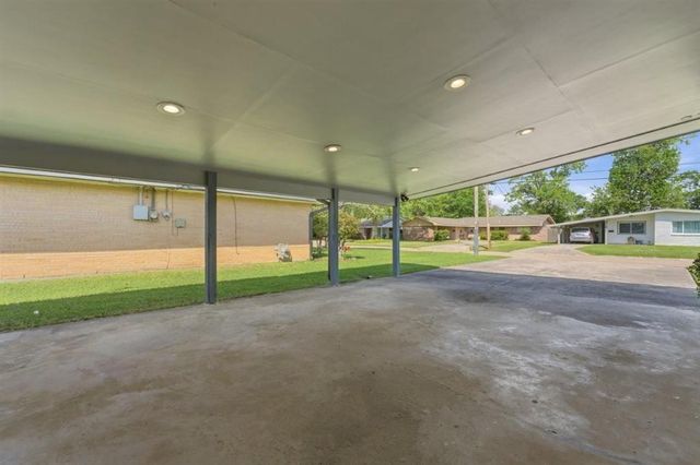 4336 Ashland Street, Lake Charles, LA 70605