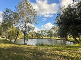 6083 E Fm 1462 Road, Rosharon, TX 77583