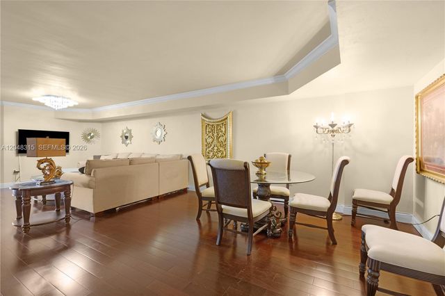6423 Collins Ave 703, Miami Beach, FL 33141