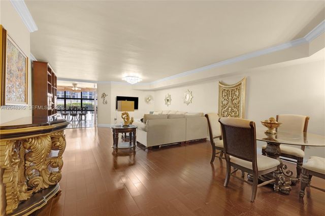 6423 Collins Ave 703, Miami Beach, FL 33141