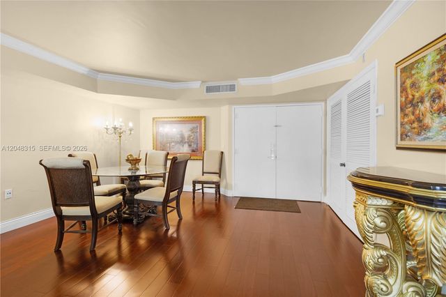 6423 Collins Ave 703, Miami Beach, FL 33141