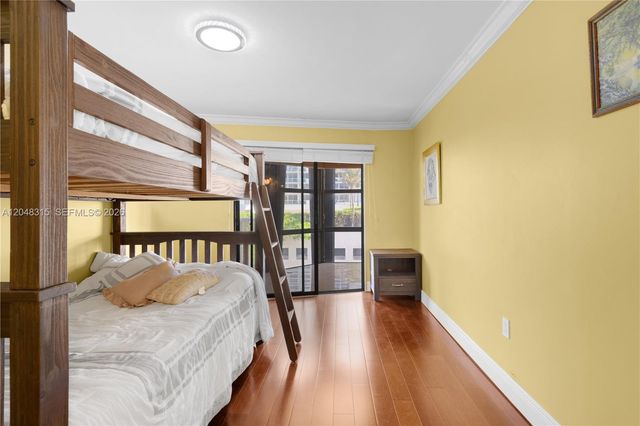 6423 Collins Ave 703, Miami Beach, FL 33141