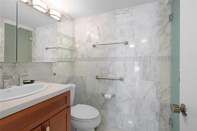 6423 Collins Ave 703, Miami Beach, FL 33141