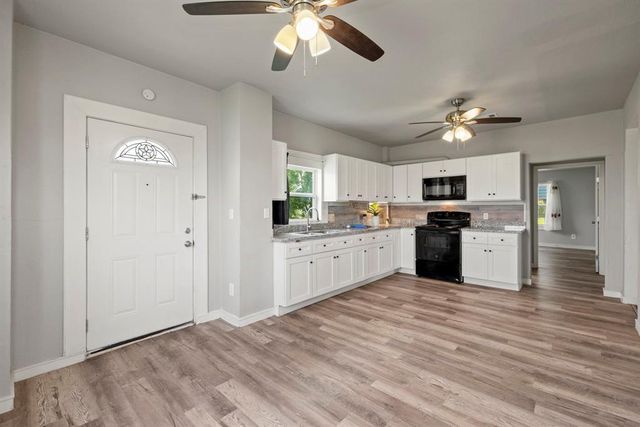 2714 Ball B-2, Galveston, TX 77550