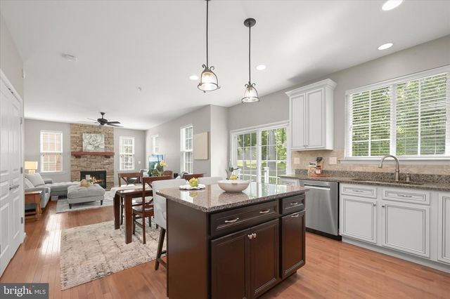 7111 KINGS POINT WAY, Columbia, MD 21046