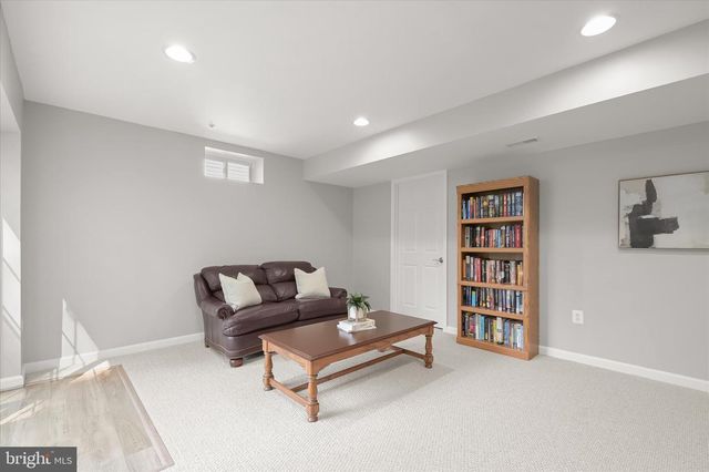 7111 KINGS POINT WAY, Columbia, MD 21046